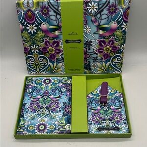 Passport & Luggage Tag Hallmark Catalina Estrada Floral Set - Purple & Green